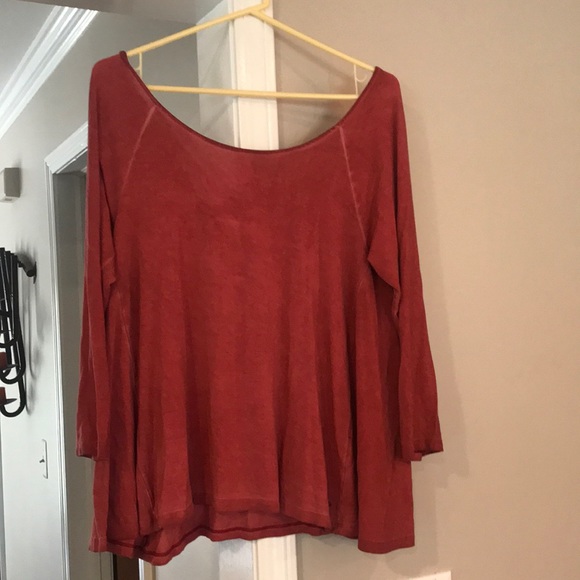 American Eagle Outfitters Tops - American Eagle top with cross cross back.